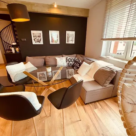 Apartamenty Ktw Penthouse Z Tarasem Katovice Exteriér fotografie