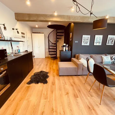 Apartamenty Ktw Penthouse Z Tarasem Katovice Exteriér fotografie